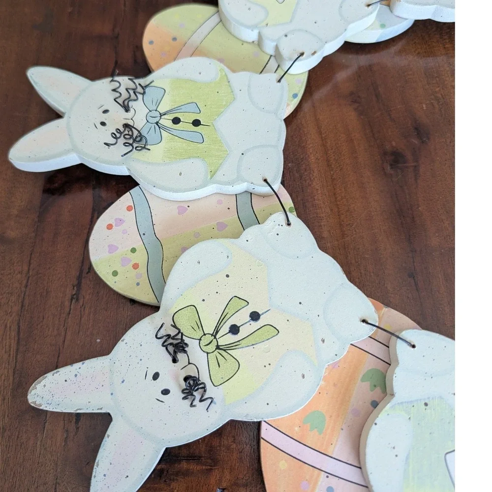 Unbranded easter bunny